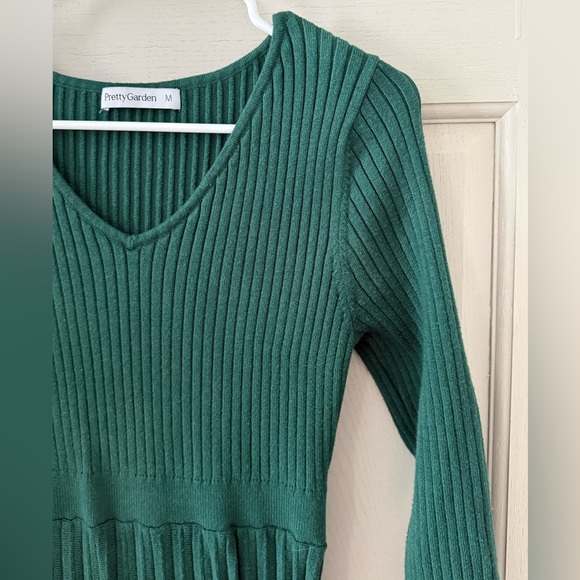 Pretty Garden Midi Dress - Picture 2 of 5